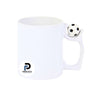 Taza con capacidad de 11 oz, color blanco, accesorio pelota de futbol y material cerámica