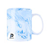 Taza con capacidad de 11 oz, color marmol azul, forma cilindrica y material cerámica